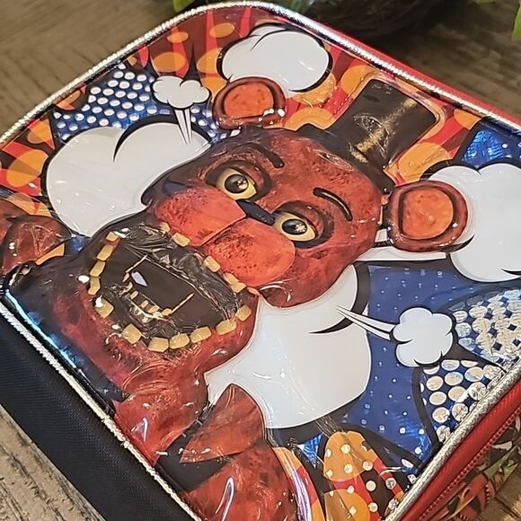 Five nights at Freddy's insulated lunch box bag - Picture 3 of 14